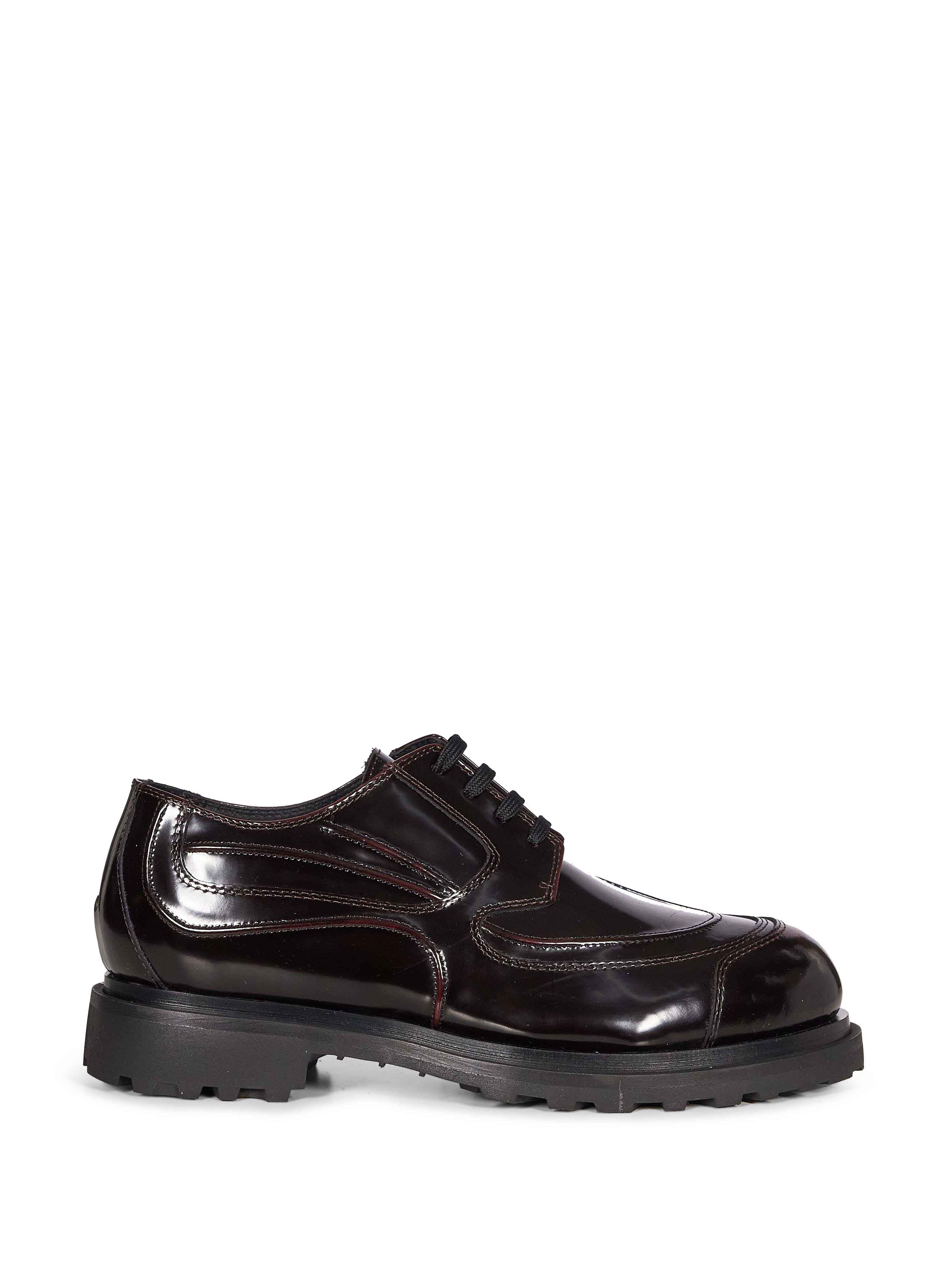Derby Tracer in nero 
