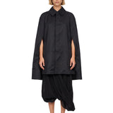 Cappotto a mantella in nero 