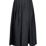 Gonna Adara in nero 