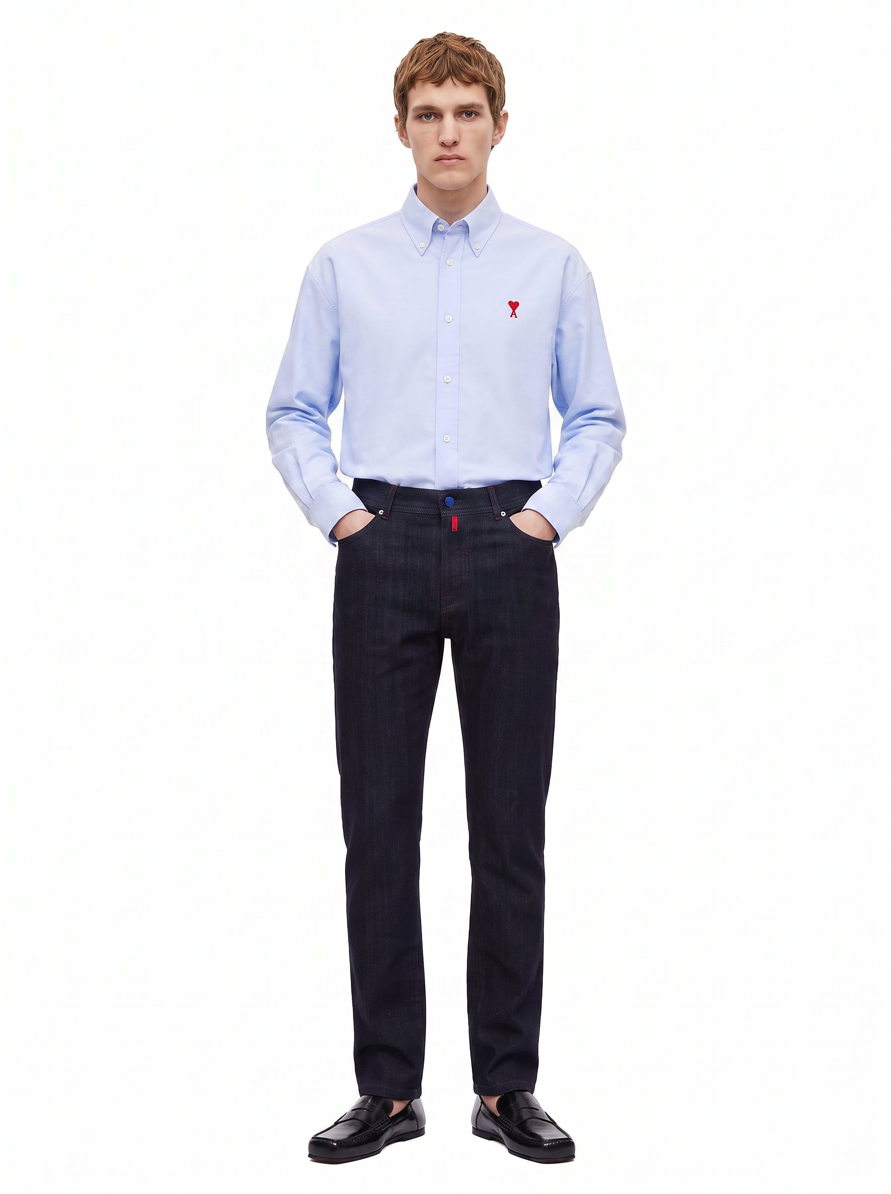 Jeans slim con dettagli di cuciture in blu 