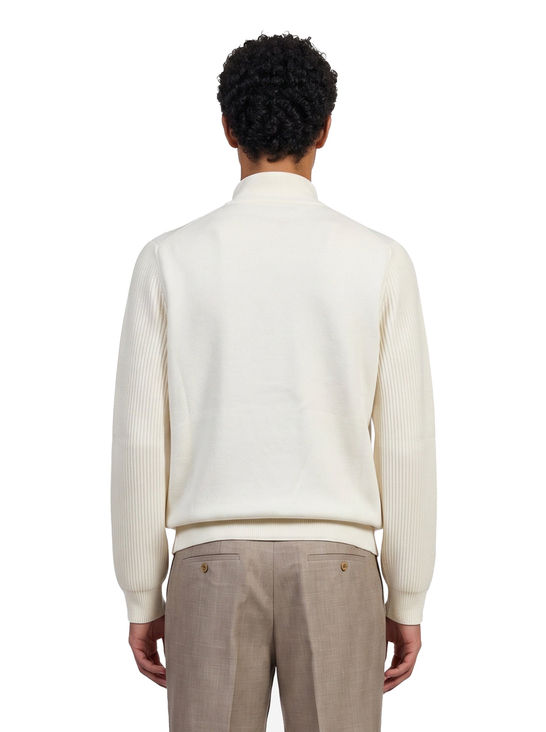 Giacca con tasche sul petto in beige 