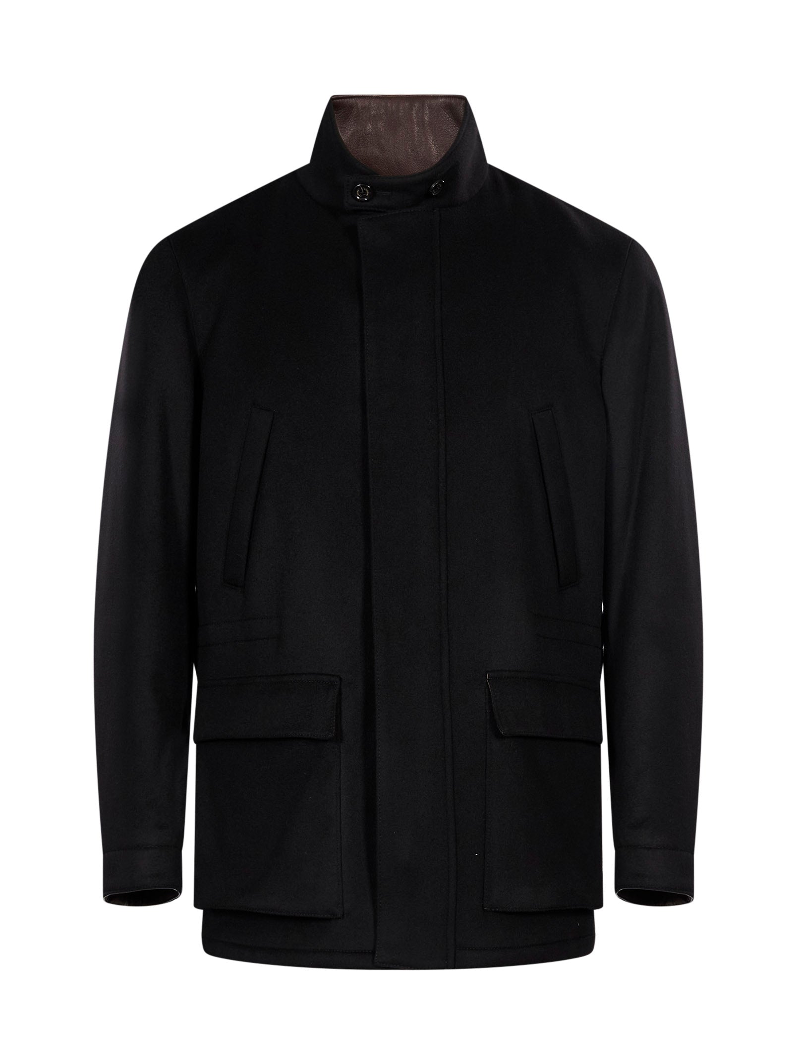 Giacca con tasche in nero 