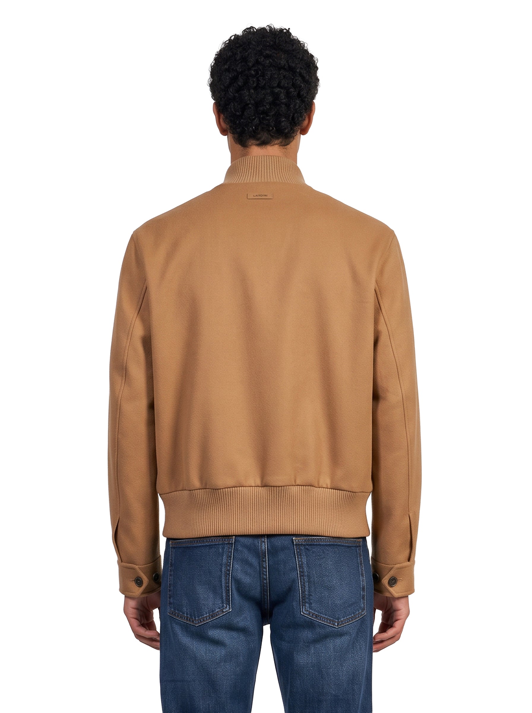 Giacca con tasche sul petto in beige 