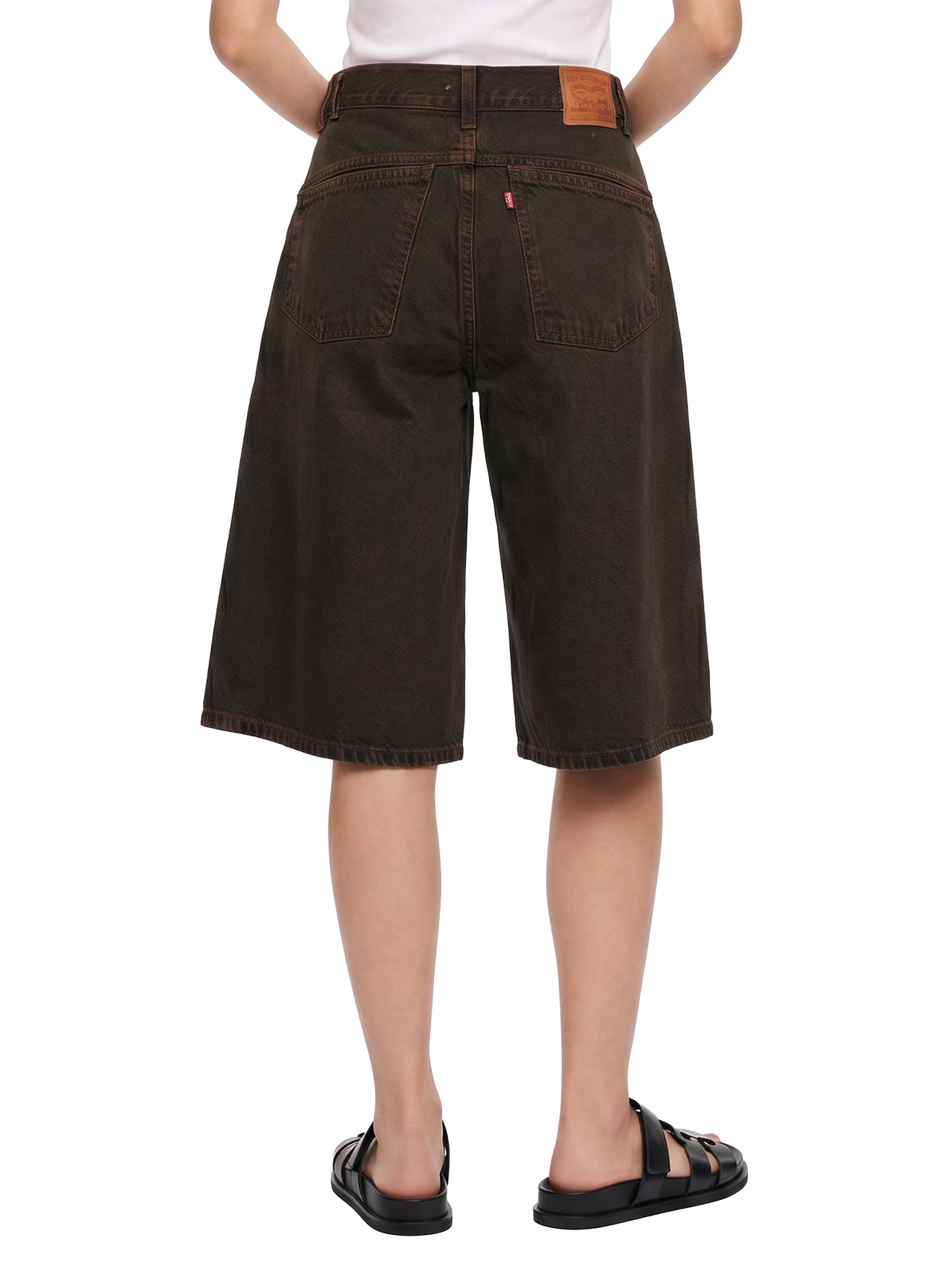 Bermuda Super Baggy Jort in marrone 
