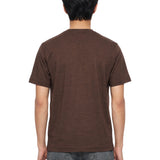 T-shirt paricollo in marrone 
