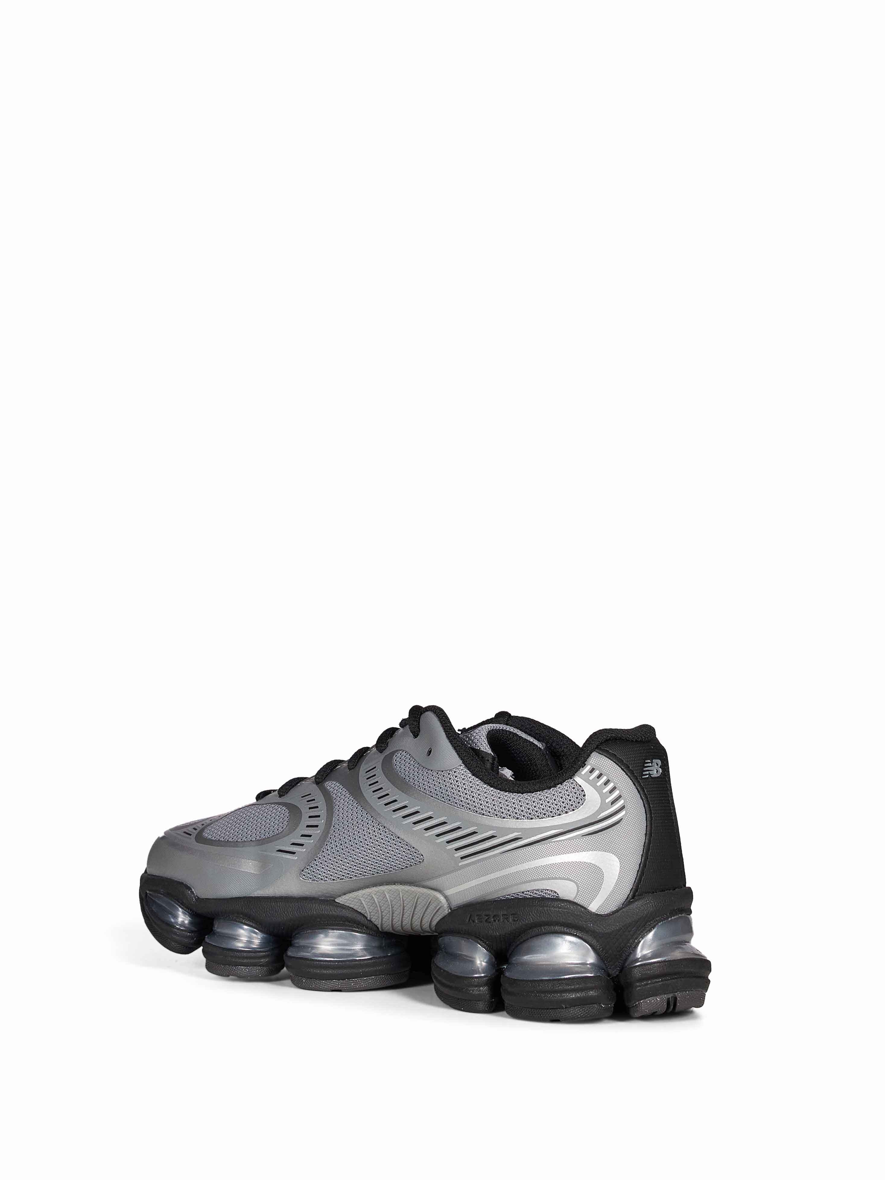 Sneakers 2000 in grigio 