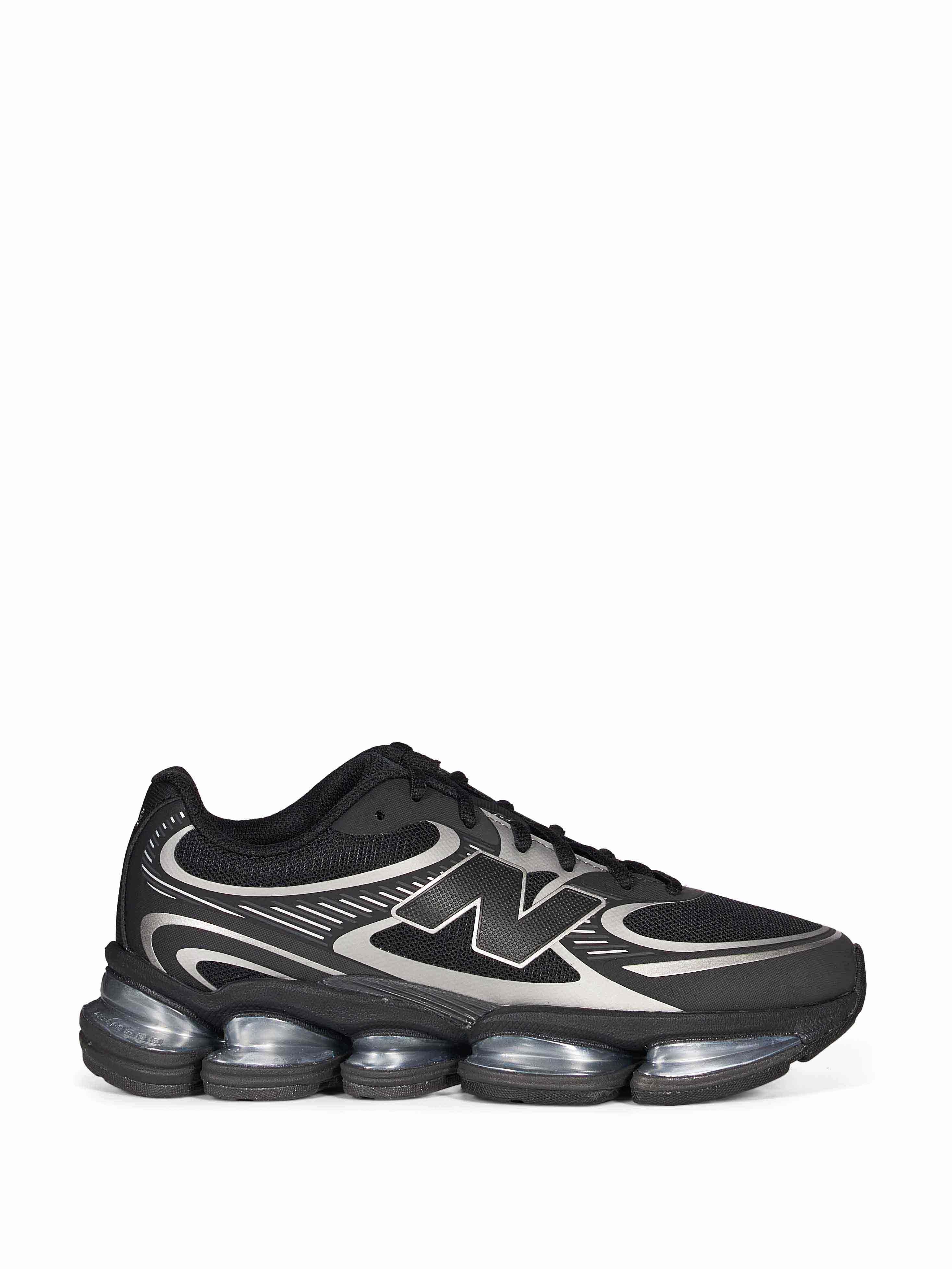 Sneakers 2000 in nero 