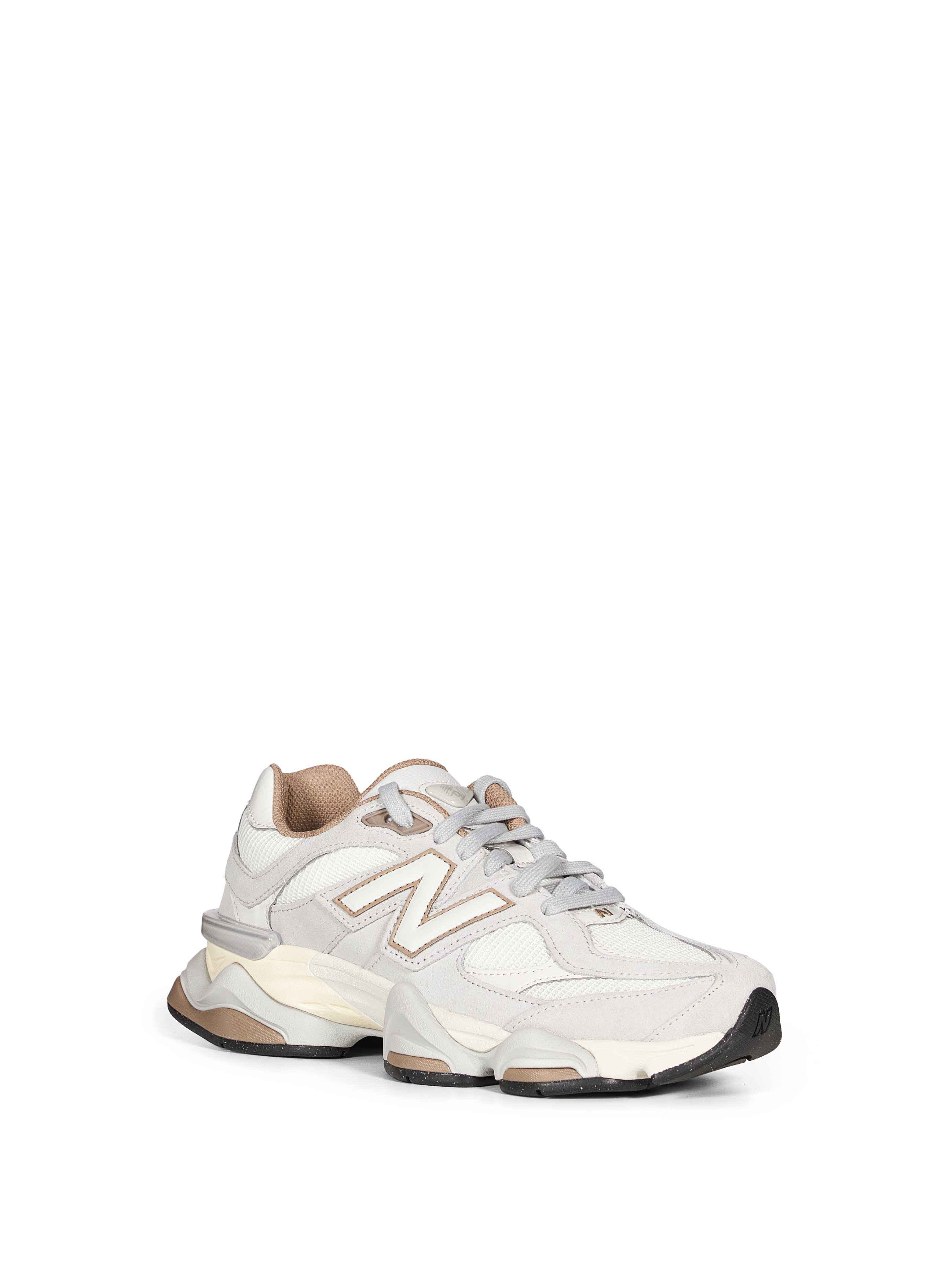 Sneakers 9060 in avorio 