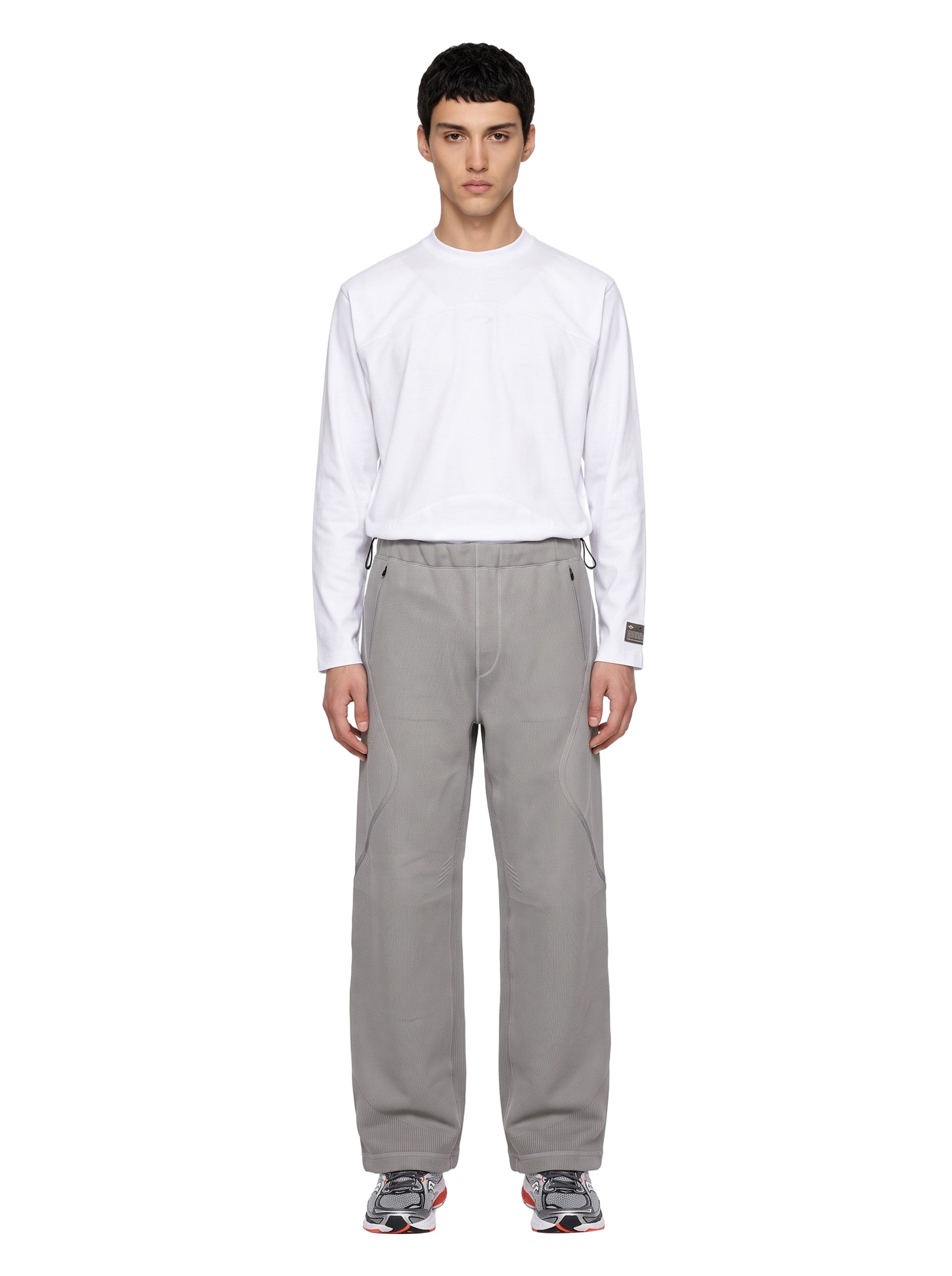 Pantaloni Latitude Veil in grigio 