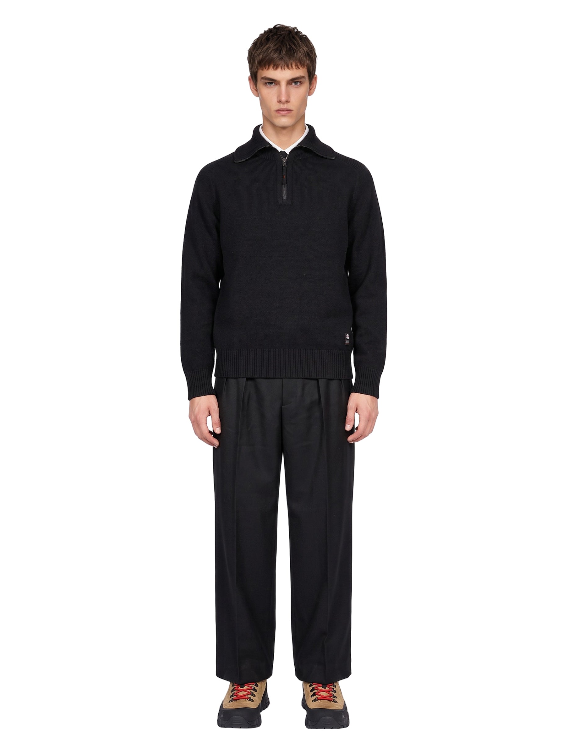Maglione con mezza zip in nero 