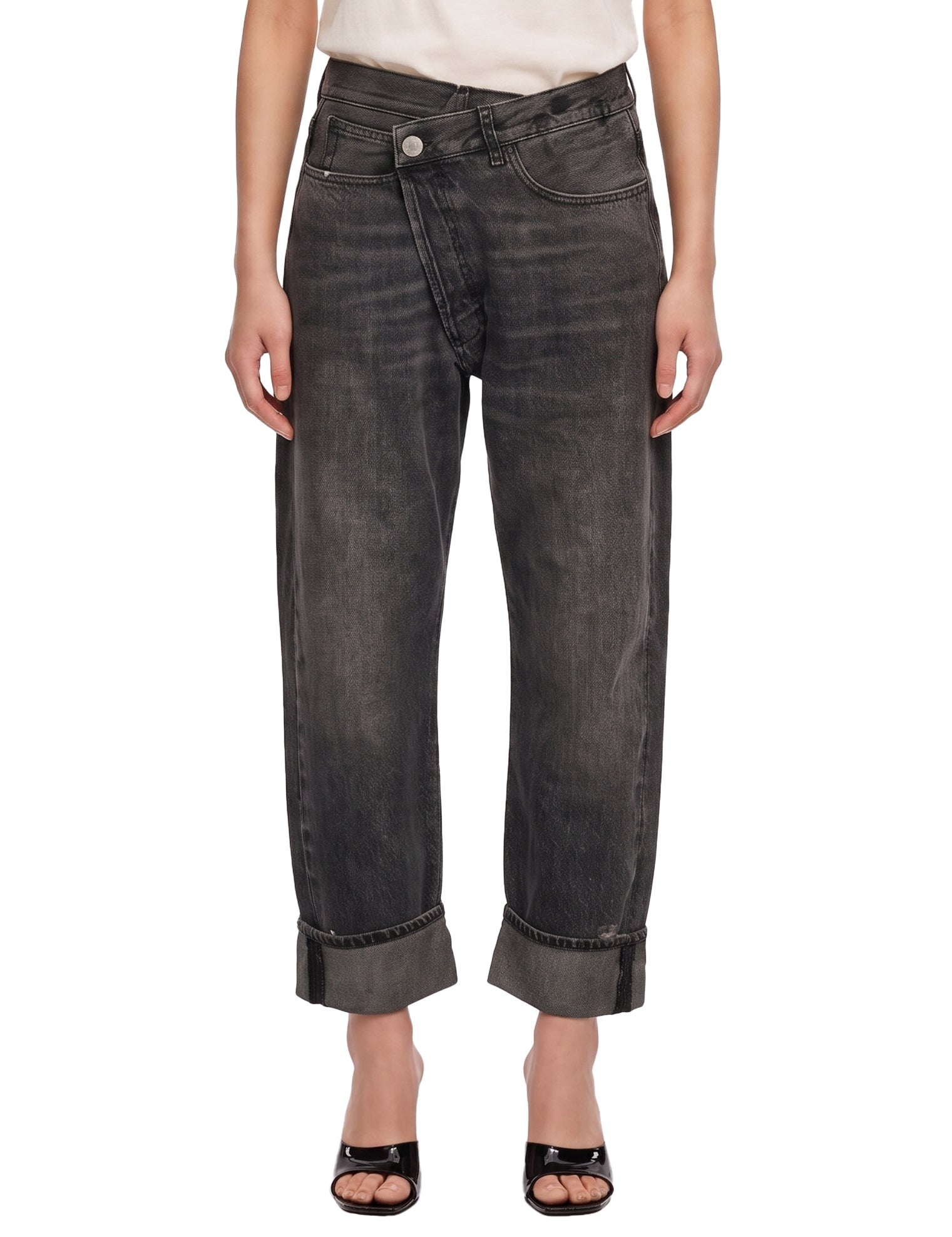Jeans Leyton con design crossover in nero 
