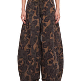 Jeans cargo Sixouxsie in marrone 
