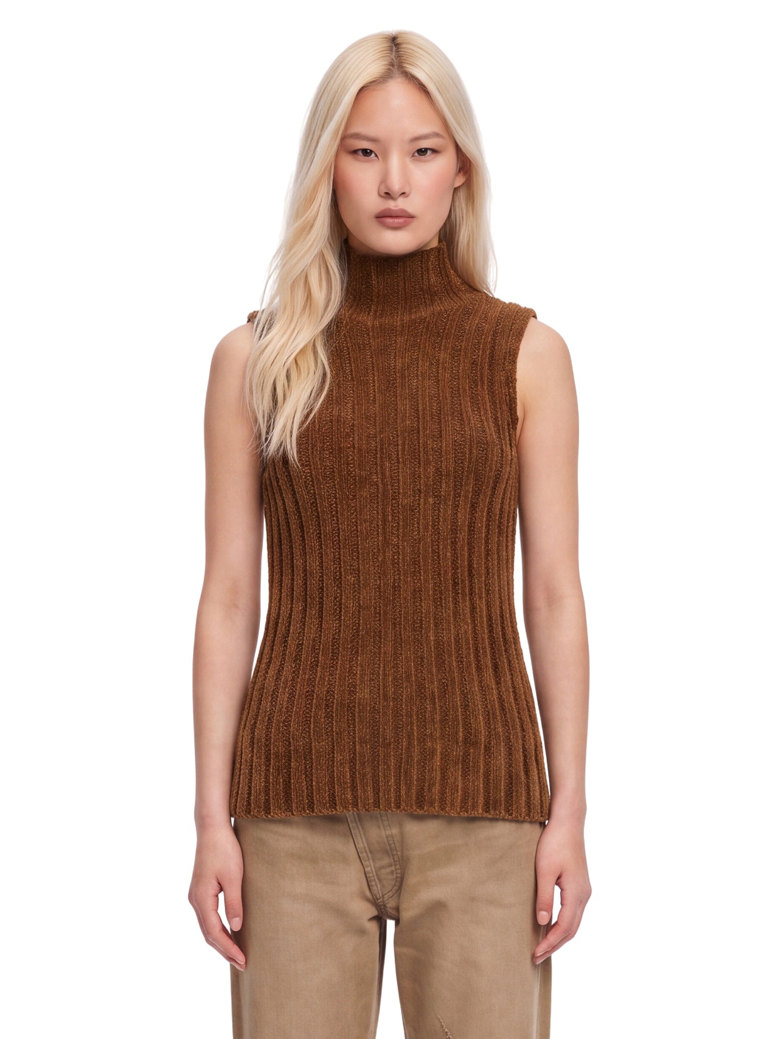 Top a collo alto in marrone 