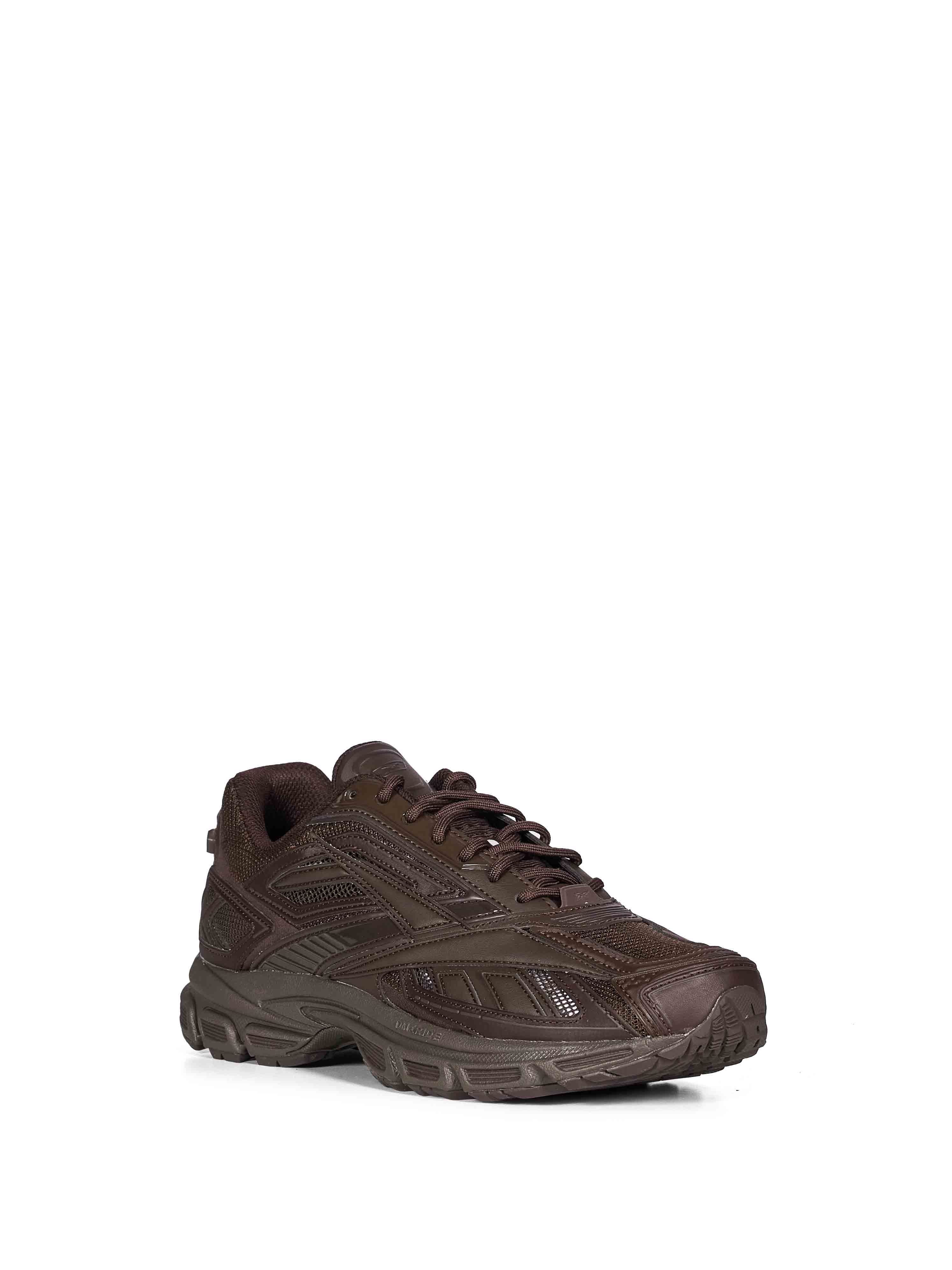 Sneakers Premier Road Ultra in marrone 