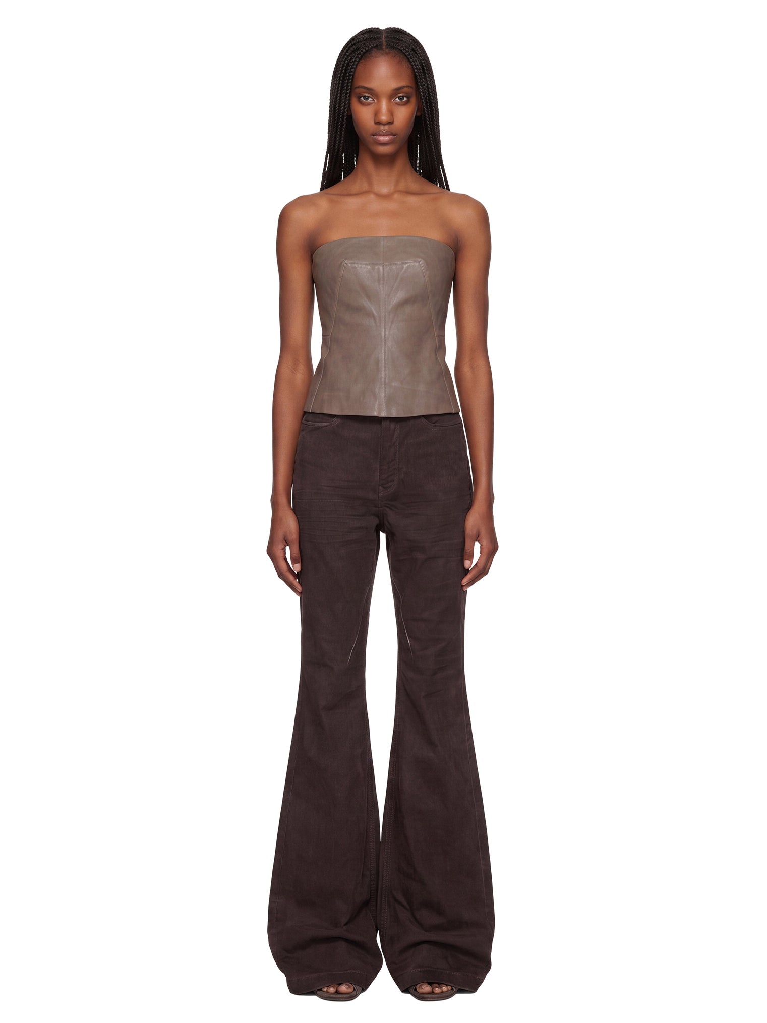Jeans flare in marrone 