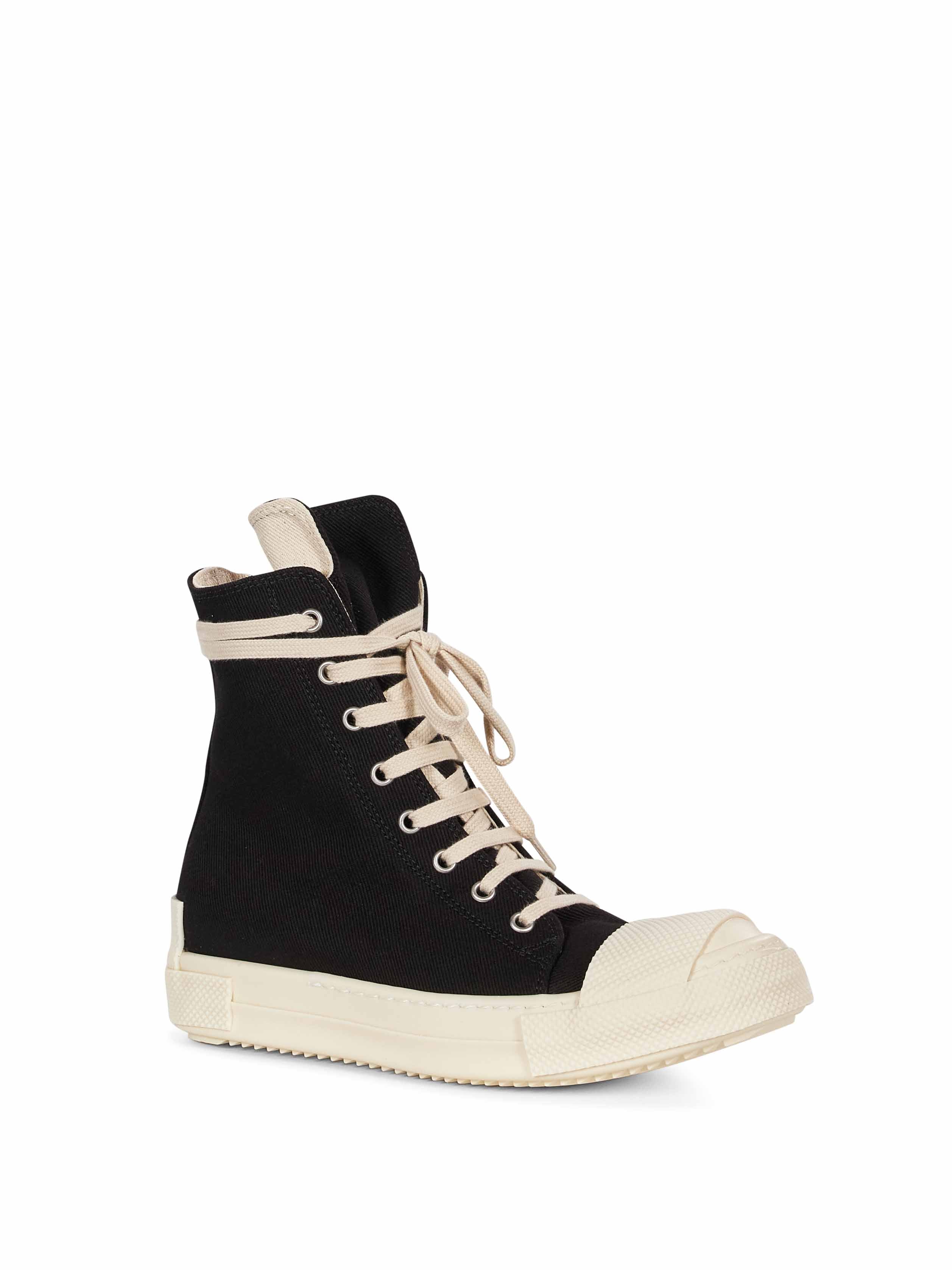 Sneakers alte in nero 