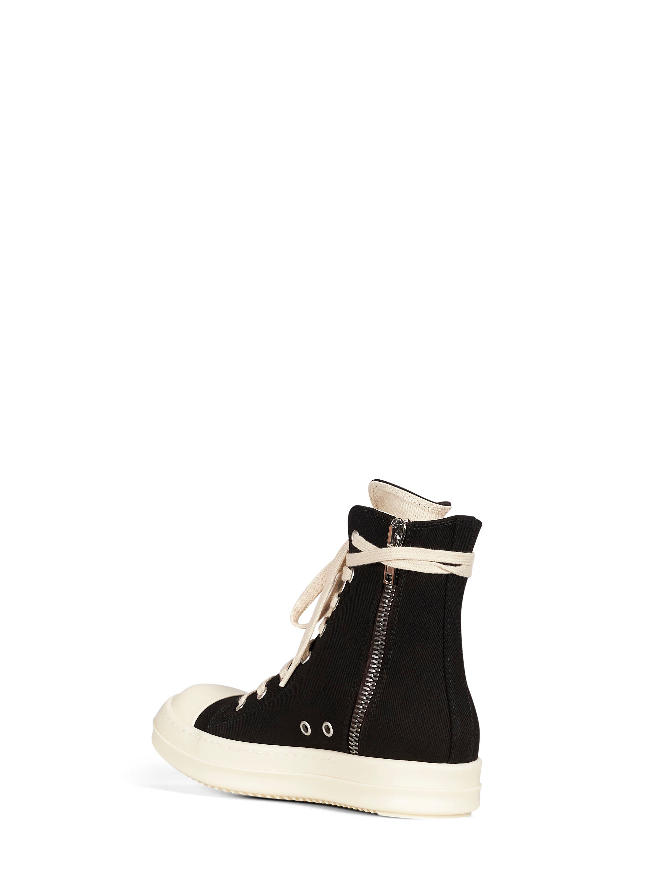 Sneakers alte con ricamo in nero 