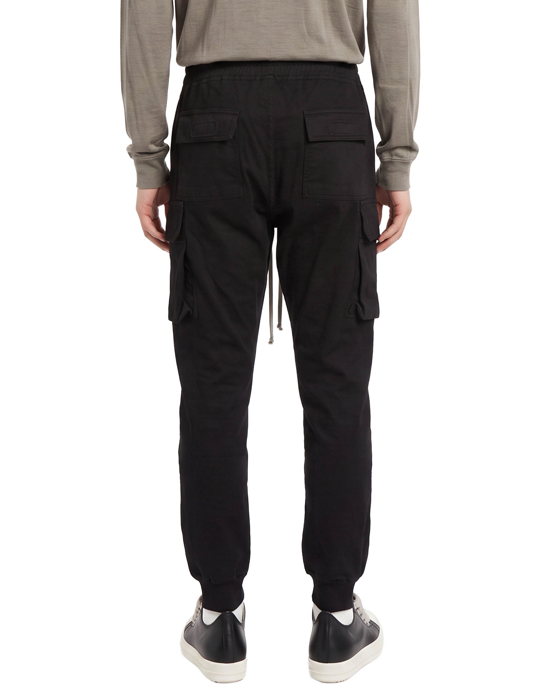 Pantaloni cargo con coulisse mastodon in nero 