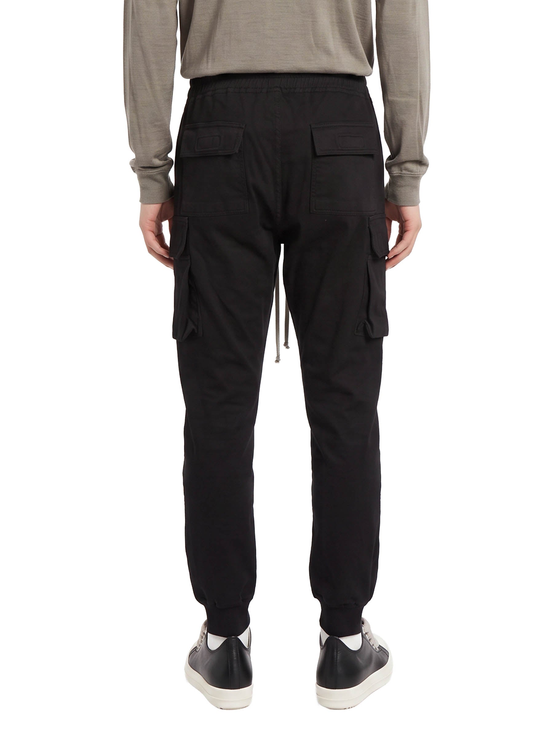 Pantaloni cargo con coulisse mastodon in nero 