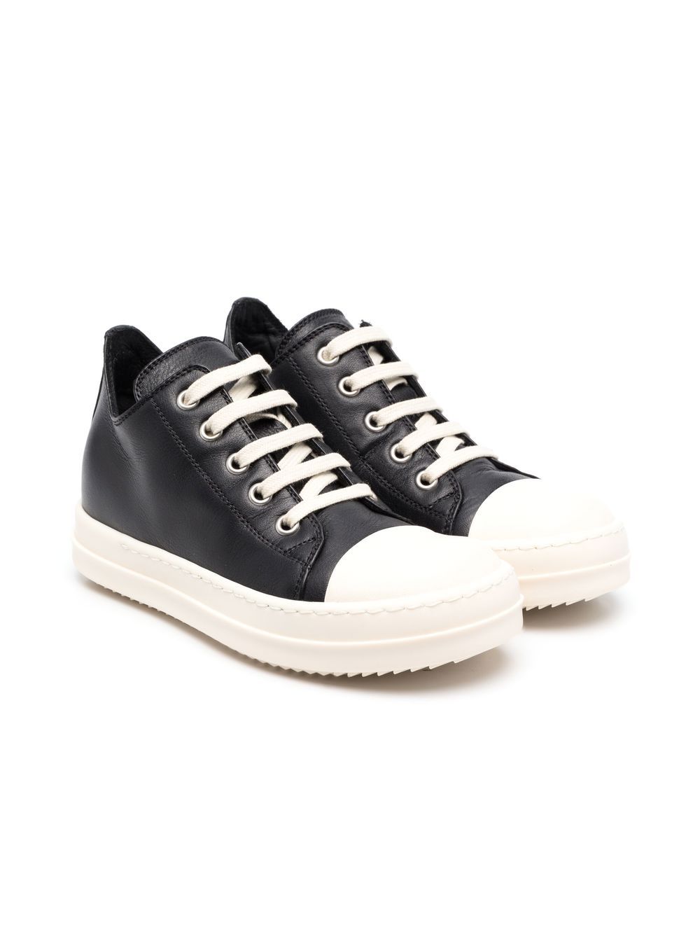 Sneakers basse in pelle in nero 