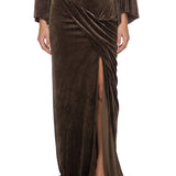 Gonna Shailee in marrone 