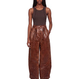 Pantaloni a vita alta con effetto pelle di coccodrillo in marrone 