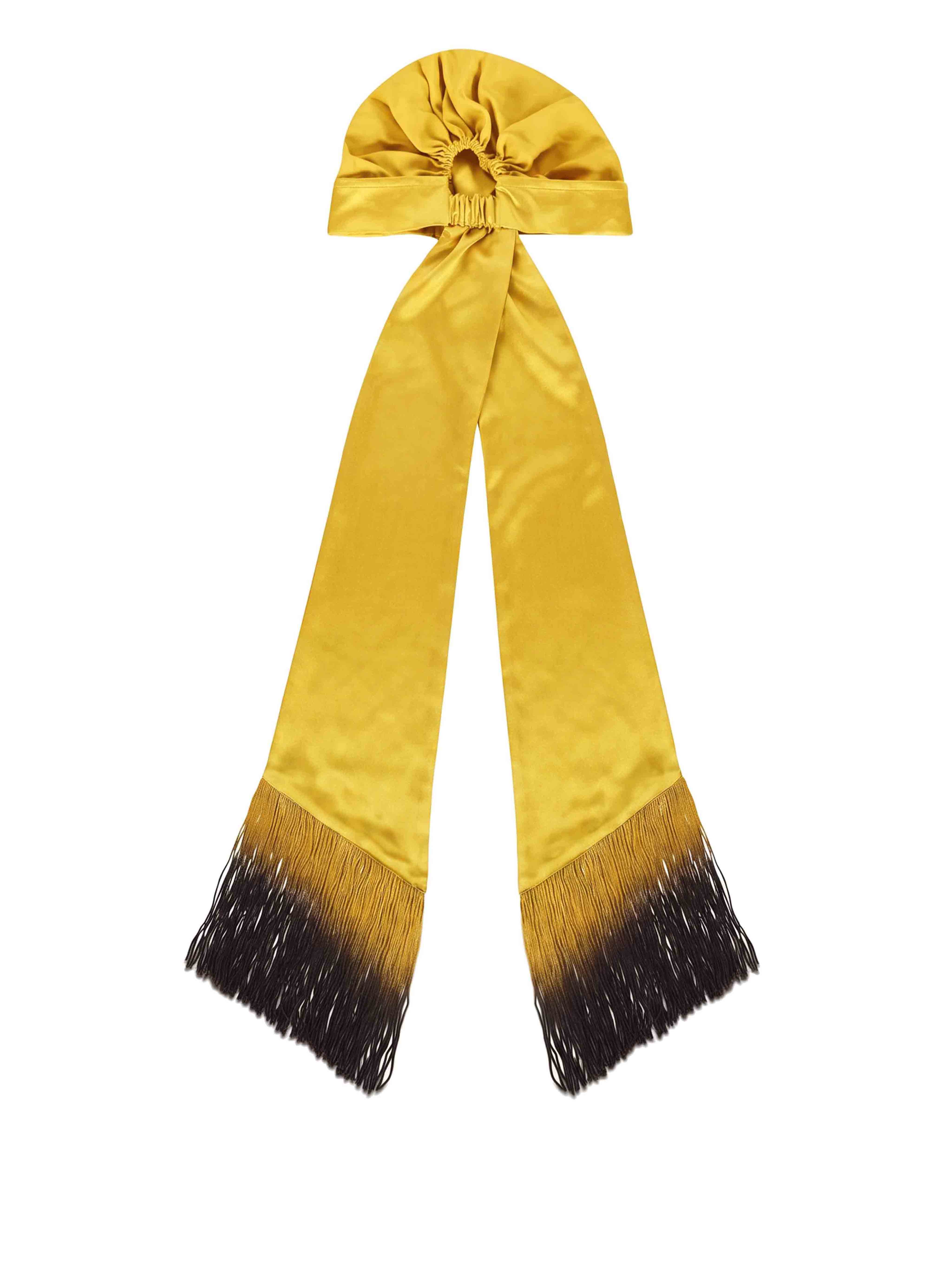 Foulard satinato con frange in giallo 