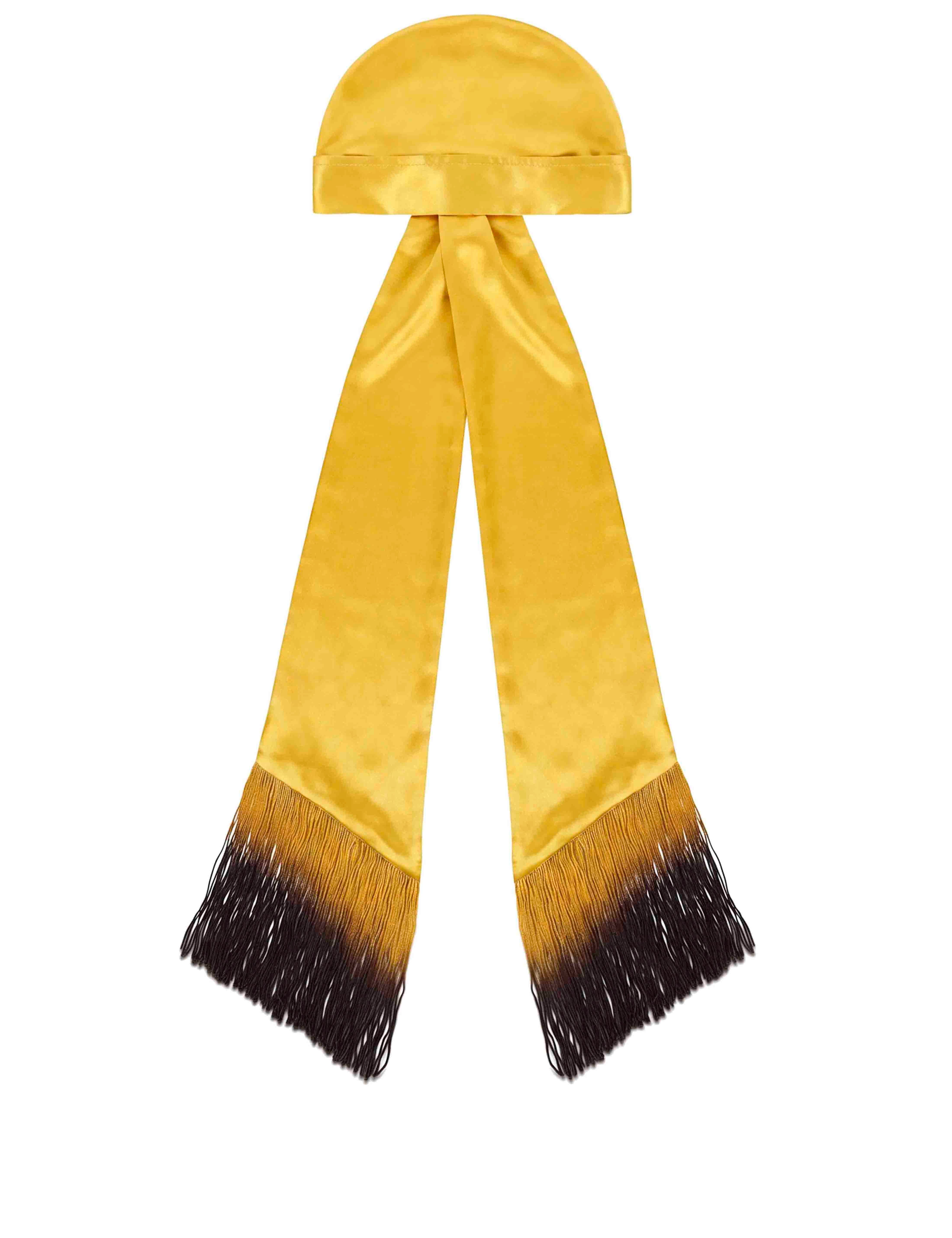 Foulard satinato con frange in giallo 