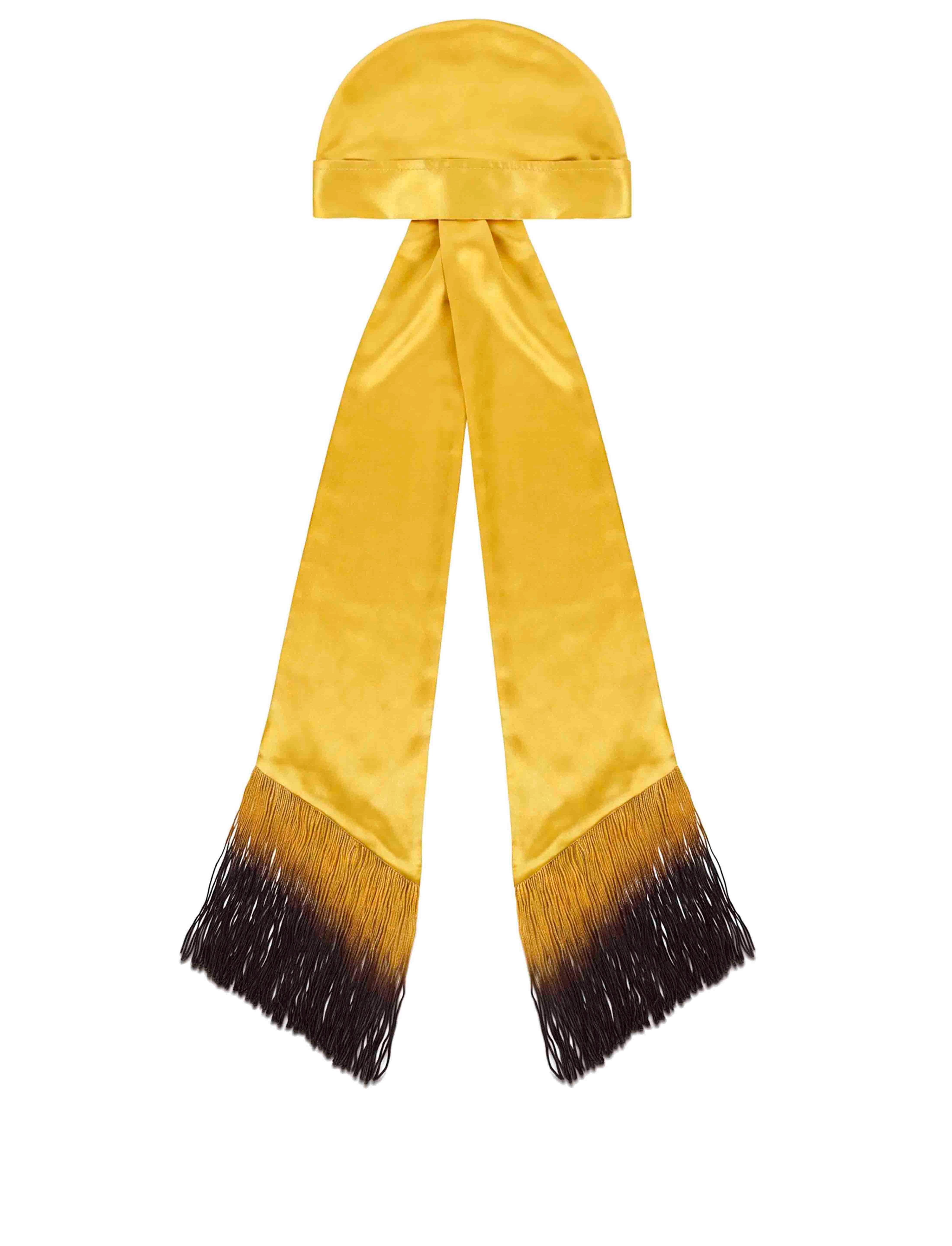 Foulard satinato con frange in giallo 