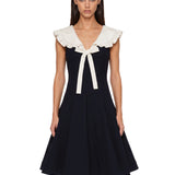 Abito midi colletto a contrasto in blu 