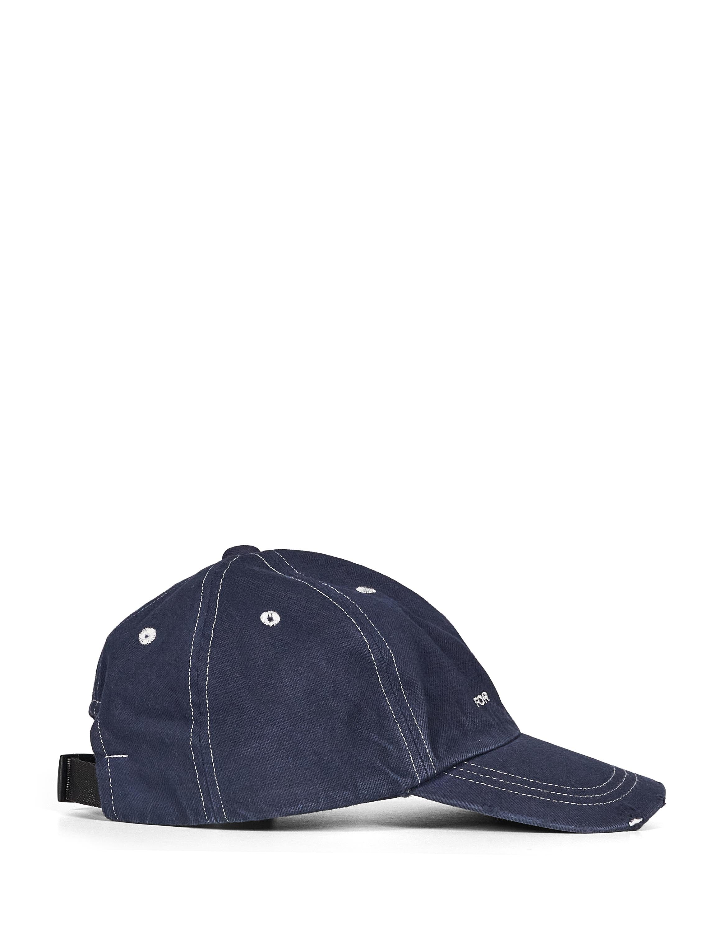 Cappello con logo in denim blu 