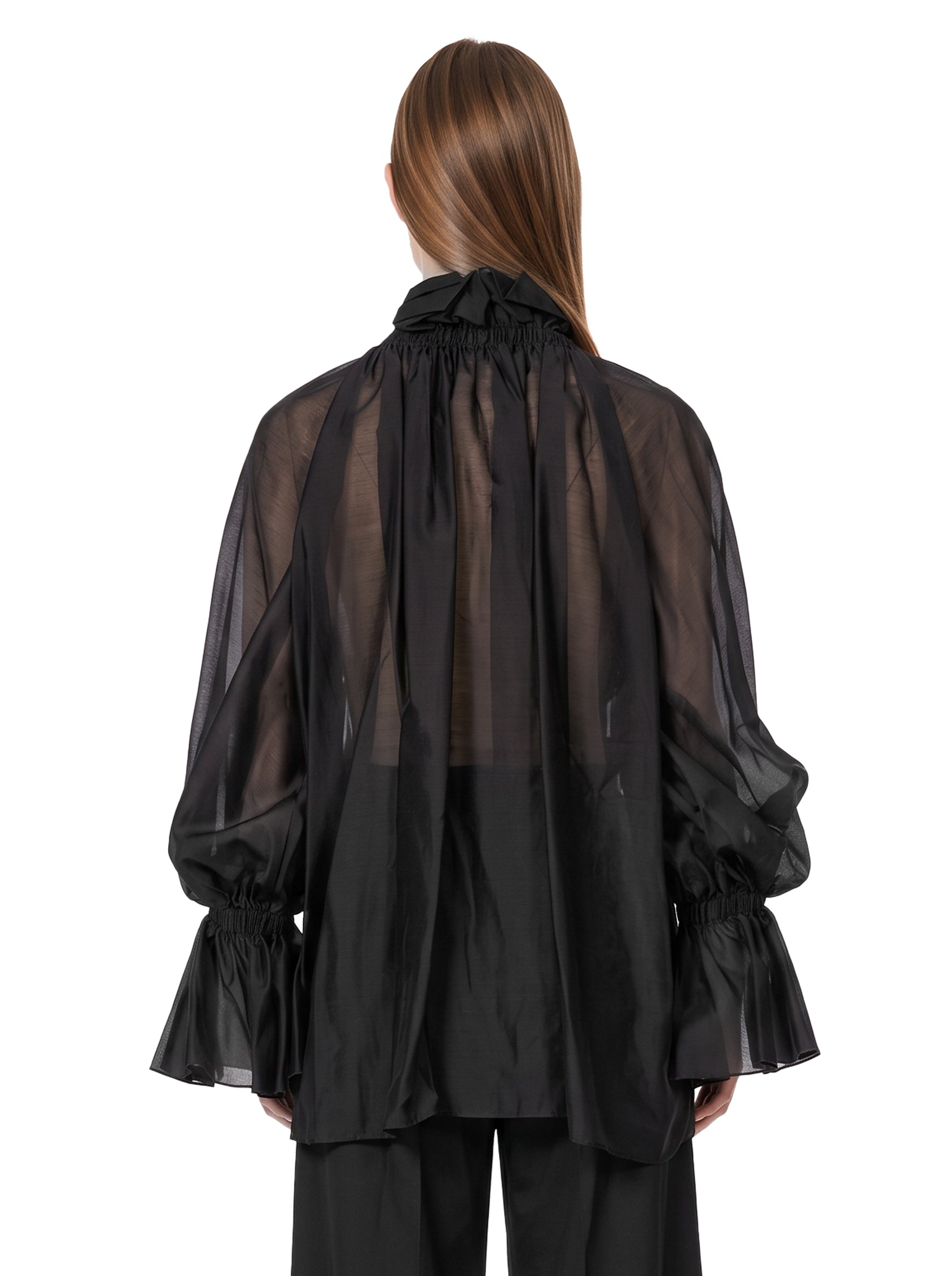 Blusa over Estelle in nero 
