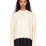 Maglione con orlo sfrangiato in avorio 