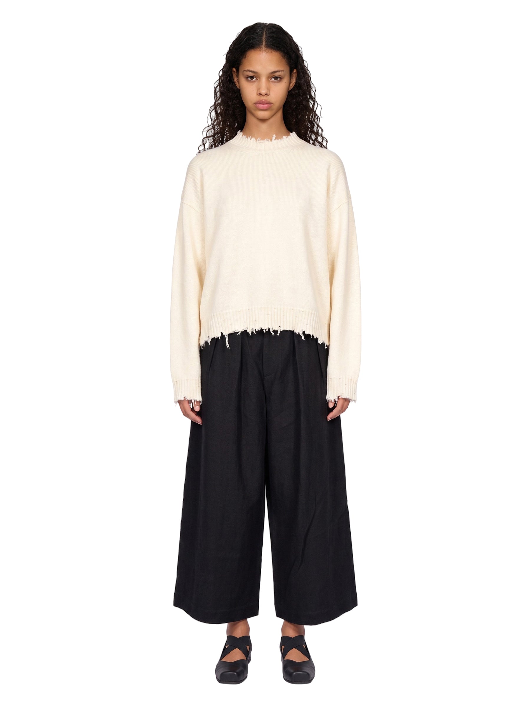 Maglione con orlo sfrangiato in avorio 