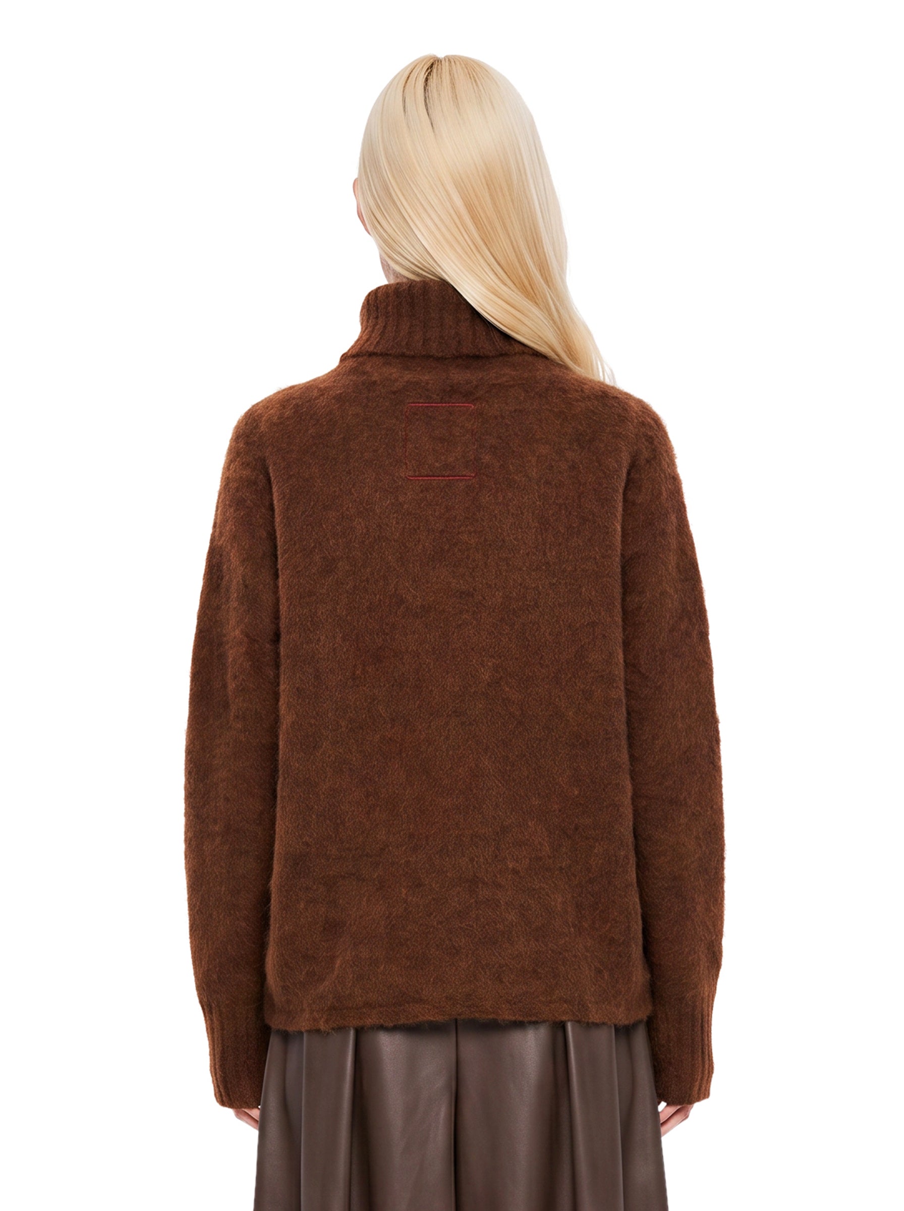 Maglione a collo alto con texture morbida in marrone 