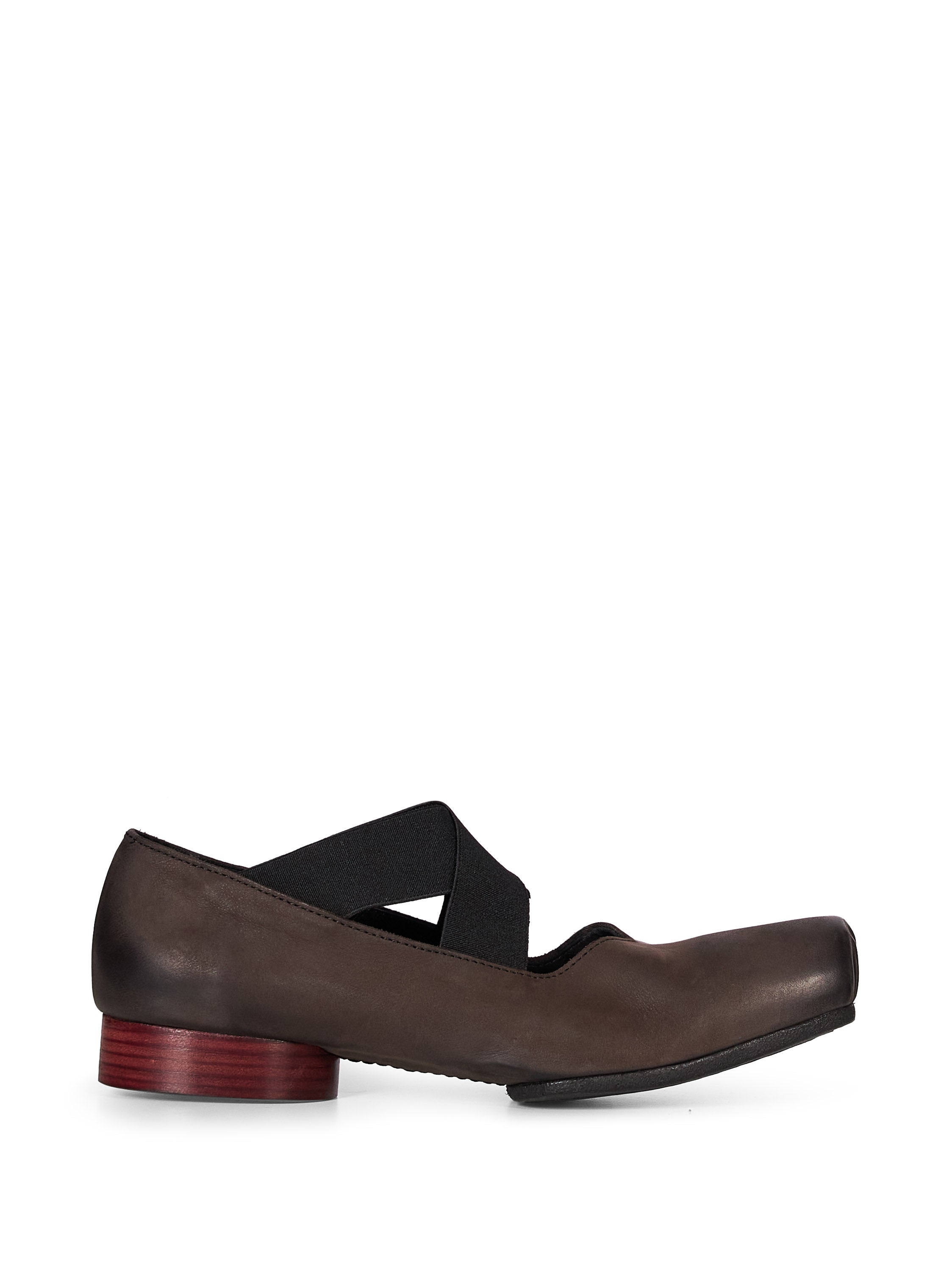 Ballerine con punta quadrata in marrone 
