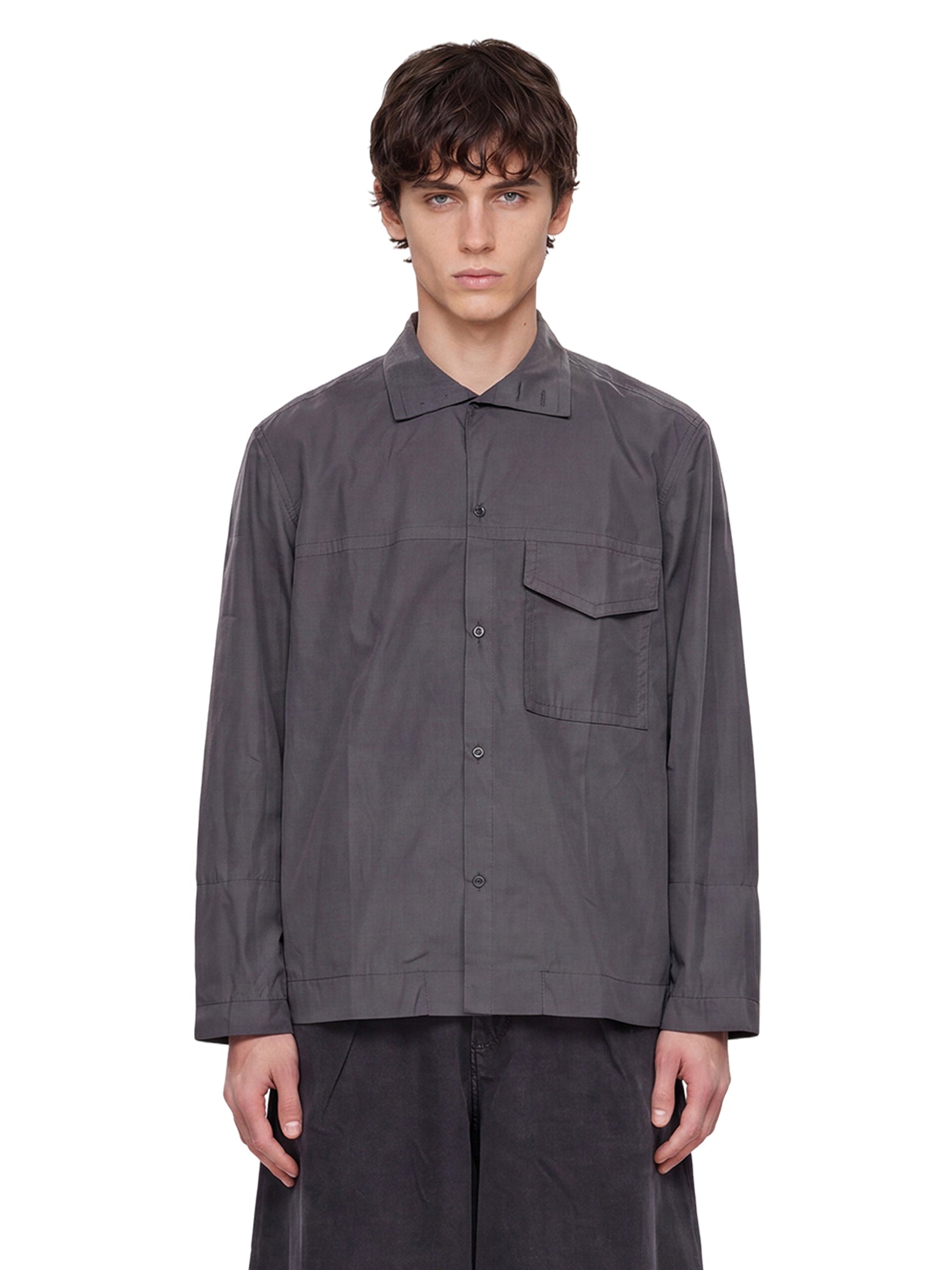 Camicia a maniche lunghe con taschino cruiser  in grigio 