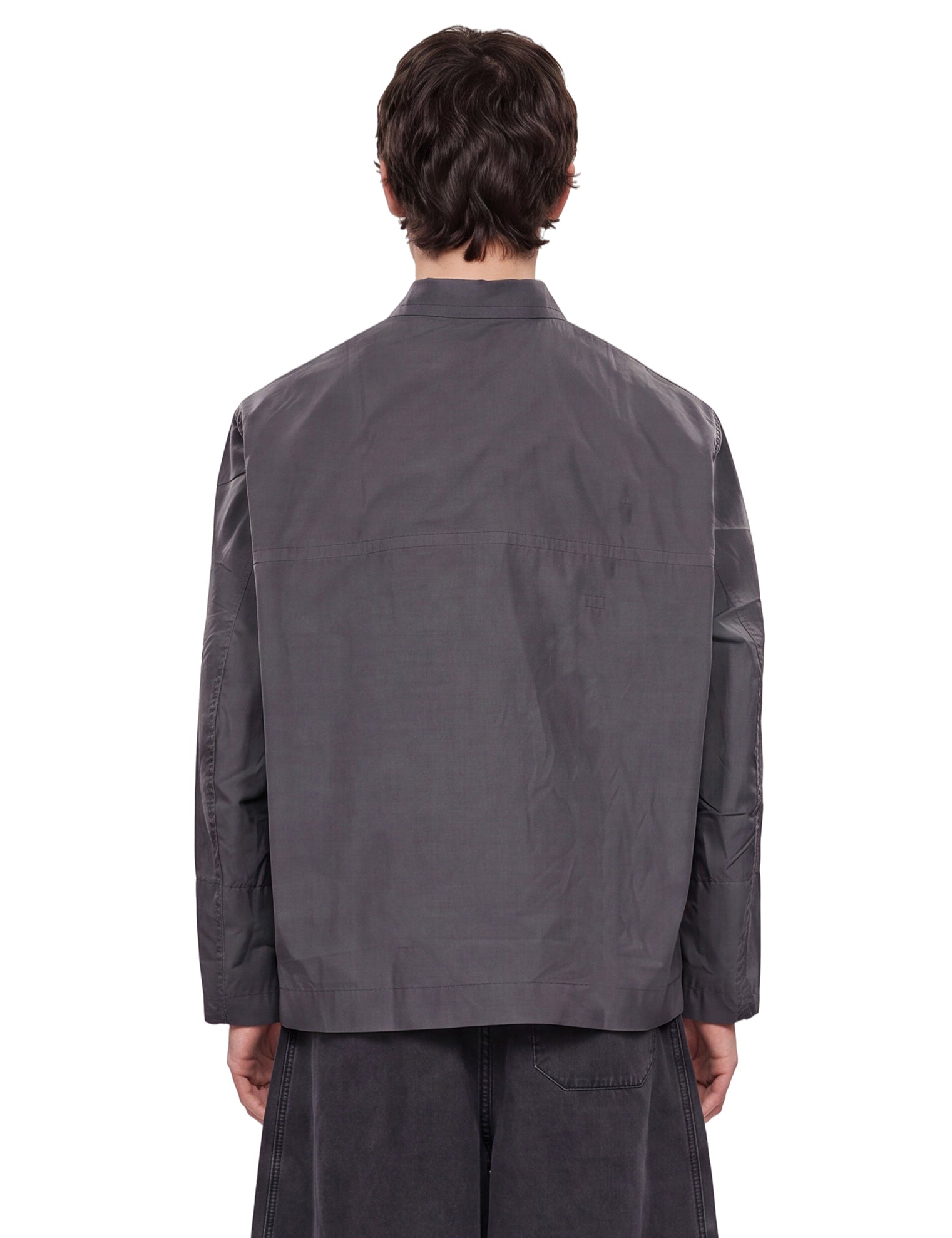 Camicia a maniche lunghe con taschino cruiser  in grigio 