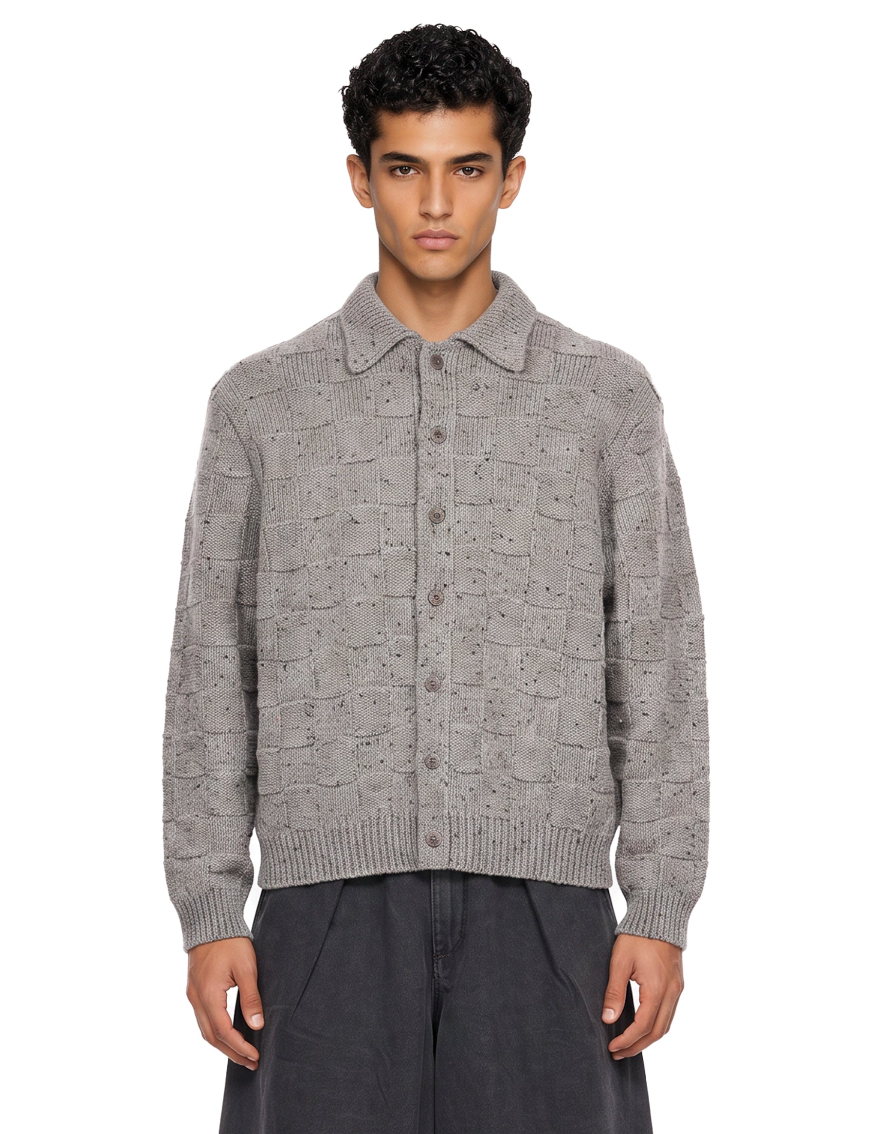 Cardigan con bottoni in grigio 
