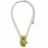 Collana con perle Bear con ciondolo in verde 