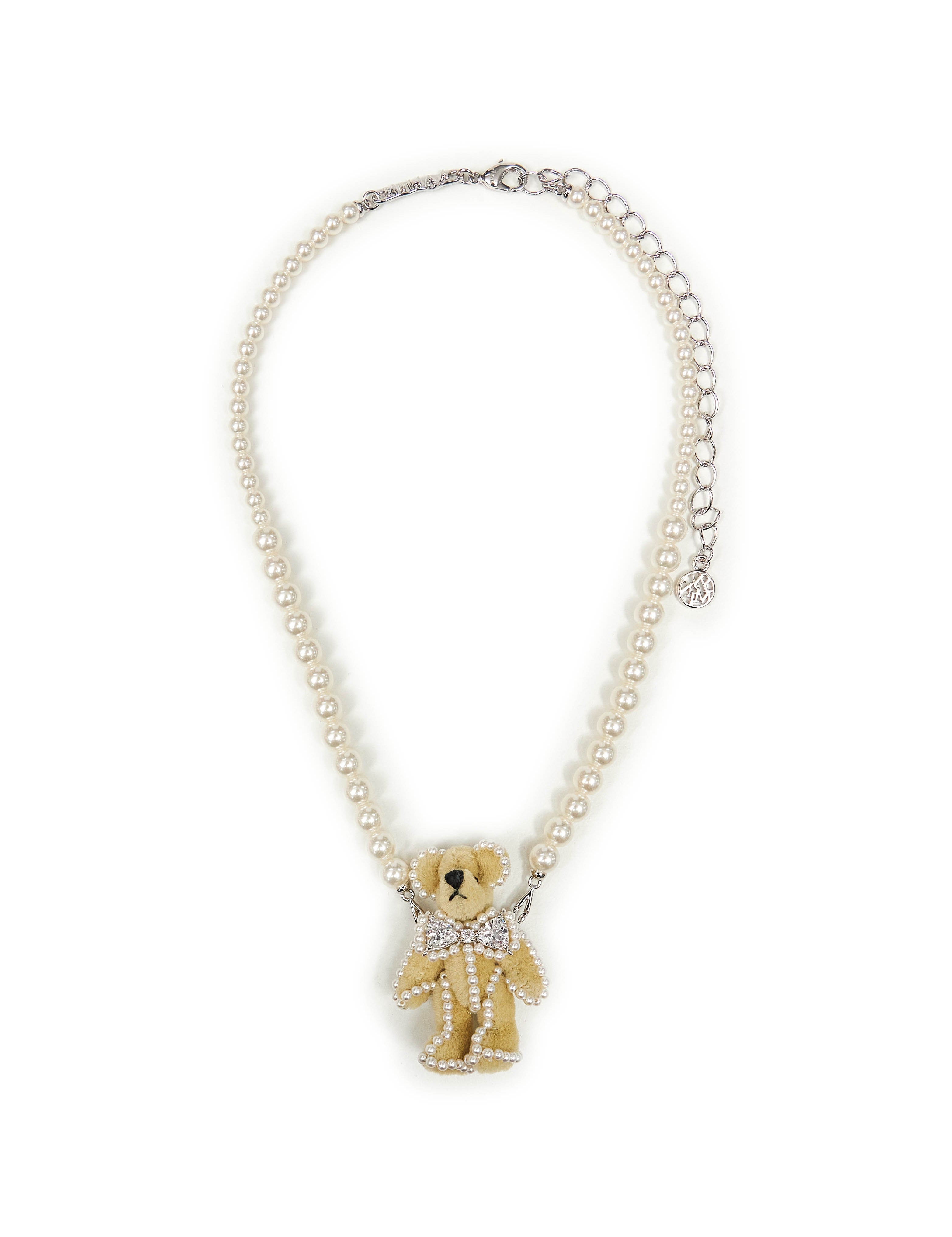 Collana con perle Bear con ciondolo in bianco e beige 