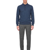 Maglione con colletto a polo in lana e cashmere in blu 