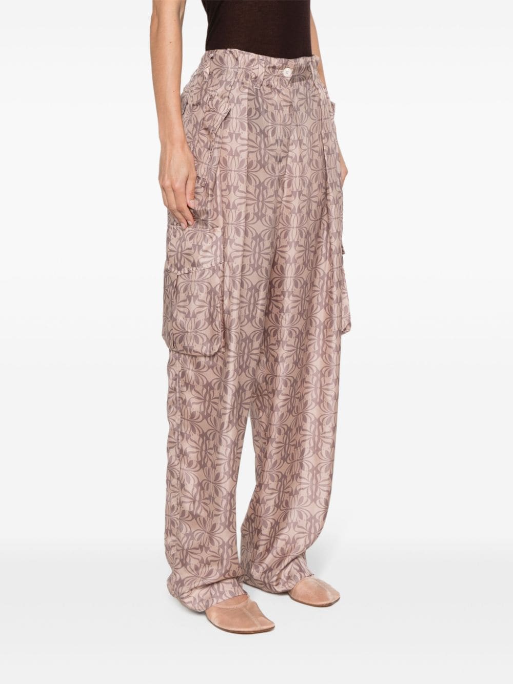 Pantaloni cargo con stampa astratta in rosa - donna 