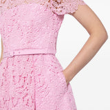Abito corto con cintura in rosa - donna 