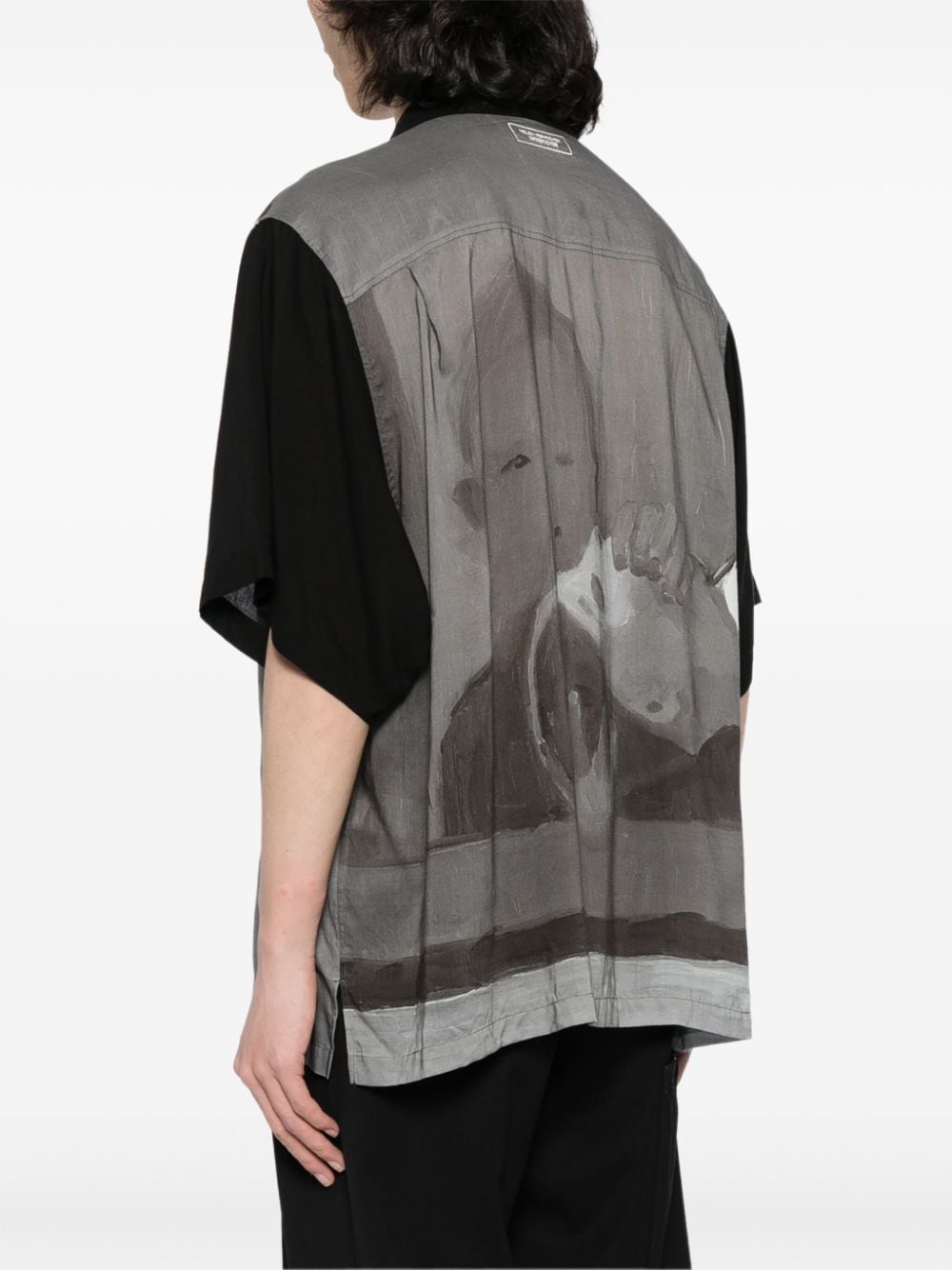 Camicia con illustrazione in nero - uomo 