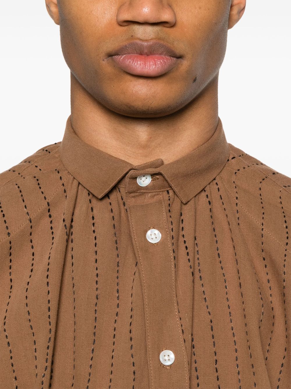 Camicia con cuciture decorative in marrone Glass Cypress - uomo 