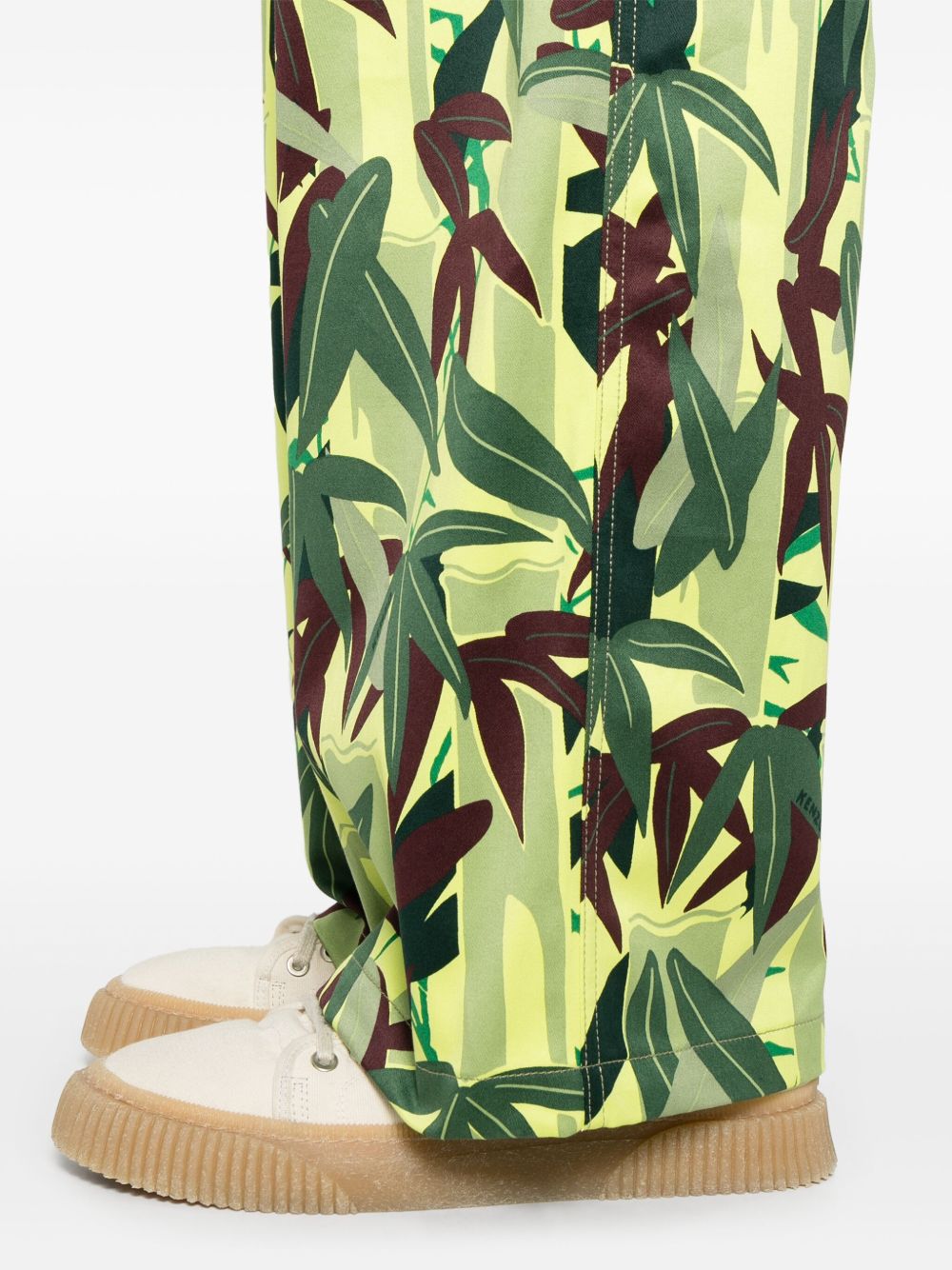 Pantaloni con stampa Chiku-Rin Camo in verde Kenzo - uomo 