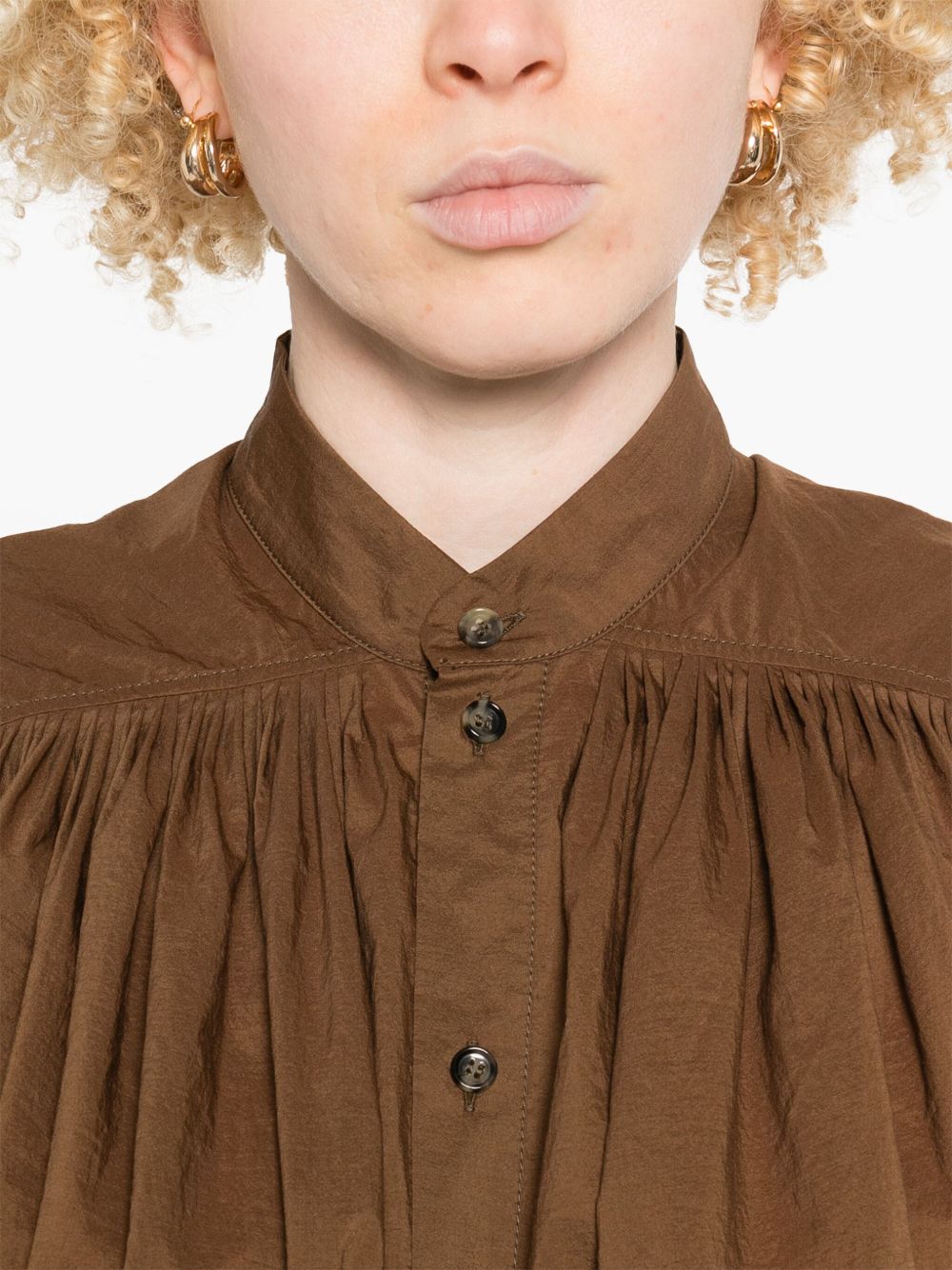 Blusa smanicata in marrone 