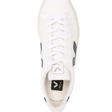 Sneakers basse campo in bianco e nero - VEJA uomo 