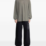 T-shirt a maniche lunghe in grigio 